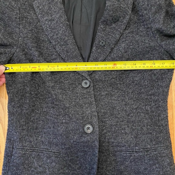 Vince Wool Gray Blazer Suit Jacket Top (Size 10) - Picture 8 of 9